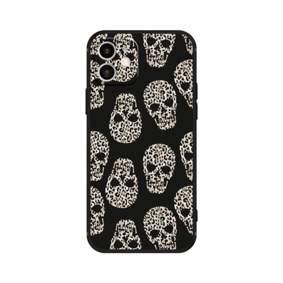 Black Leopard Print Skulls iPhone 12 Pro Max Case💀